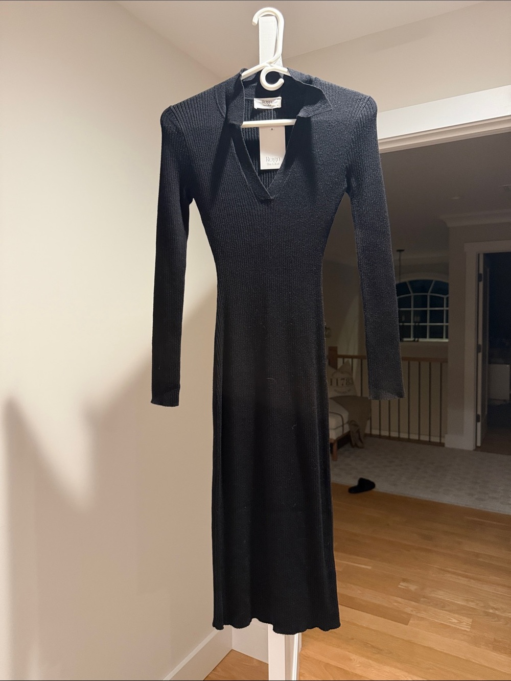 Reign Black Ribbed V-Neck Long-Sleeve Midi Dress
